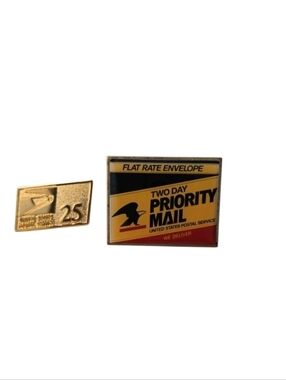 USPS United States Postal Service 25 Years Pin And Priority Mail Pin